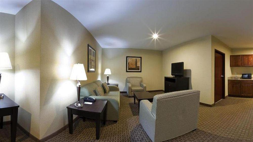 Hyatt House Bentonville Hotel Rogers